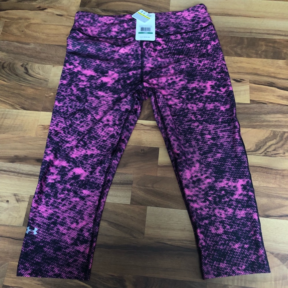 BNWT women’s under armour capris